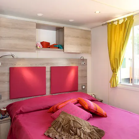 Hotel Campingvillaggio Atlanta E Mediterraneo - 3*
