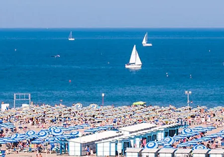 Hotel Campingvillaggio Atlanta E Mediterraneo - 3*